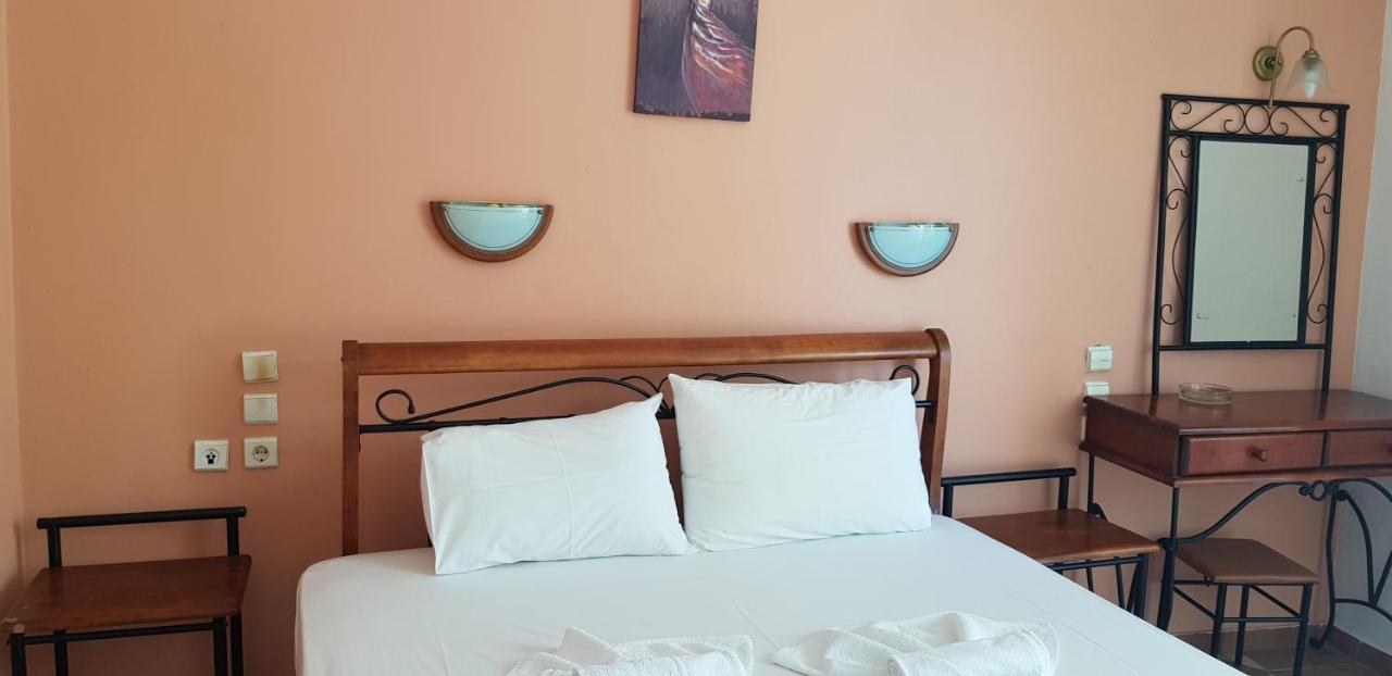 Diogenis Parga Studios Rom bilde